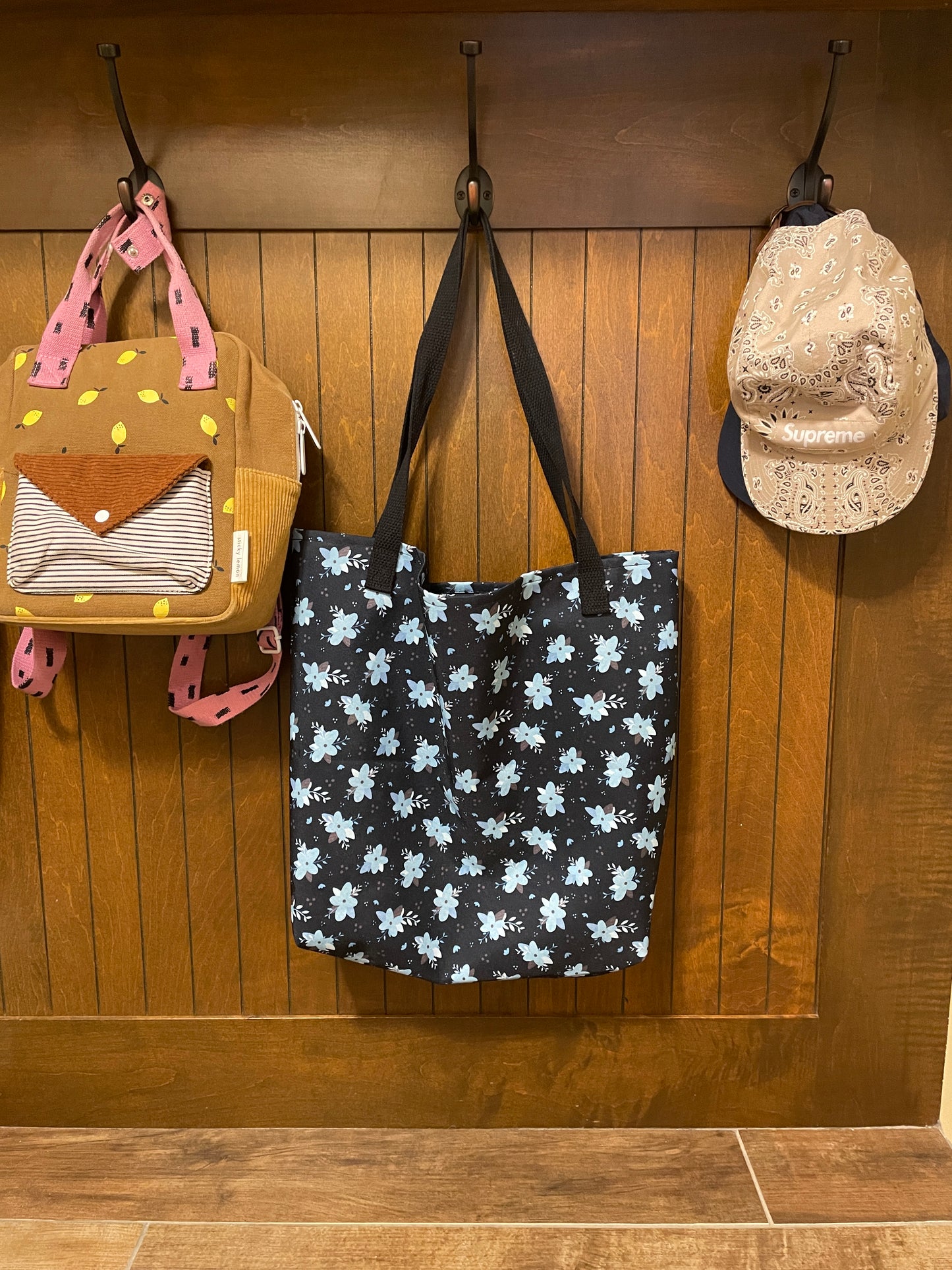 On the go bag ‘Blue Flowers’